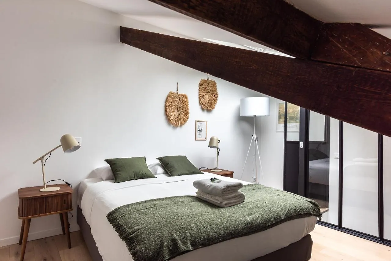 Apartment Ferienwohnung Charming & Design Architect Loft - Heart Of Paris Frankreich